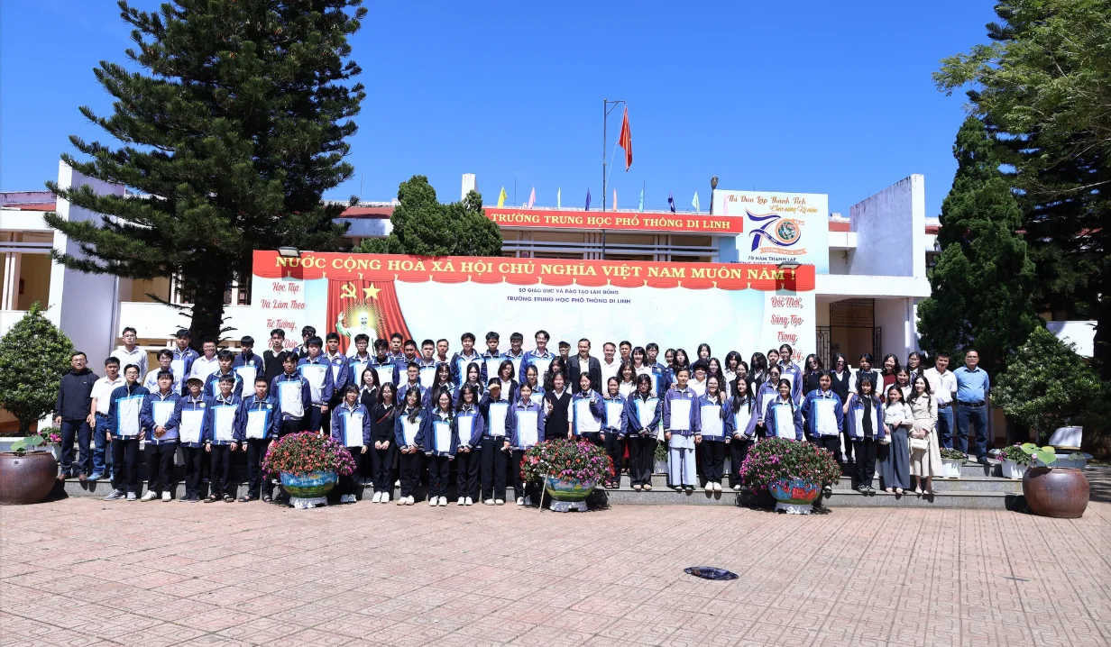 THPT Di Linh ghi nhận 49 giải học sinh giỏi