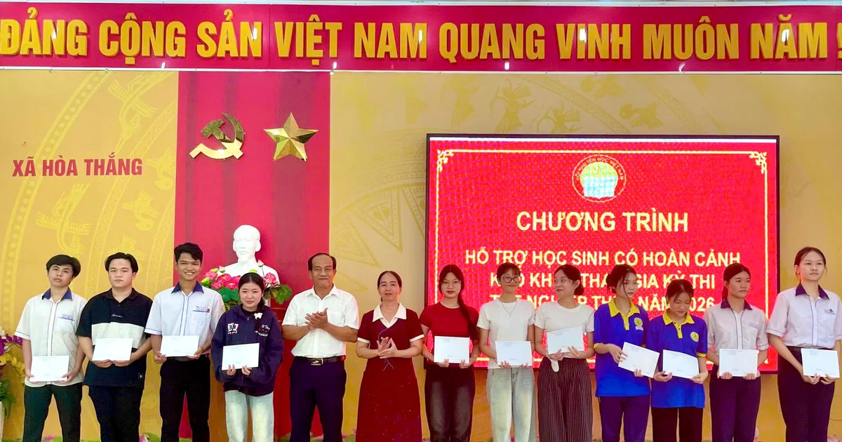 Hòa Thắng động viên học sinh trước kỳ thi