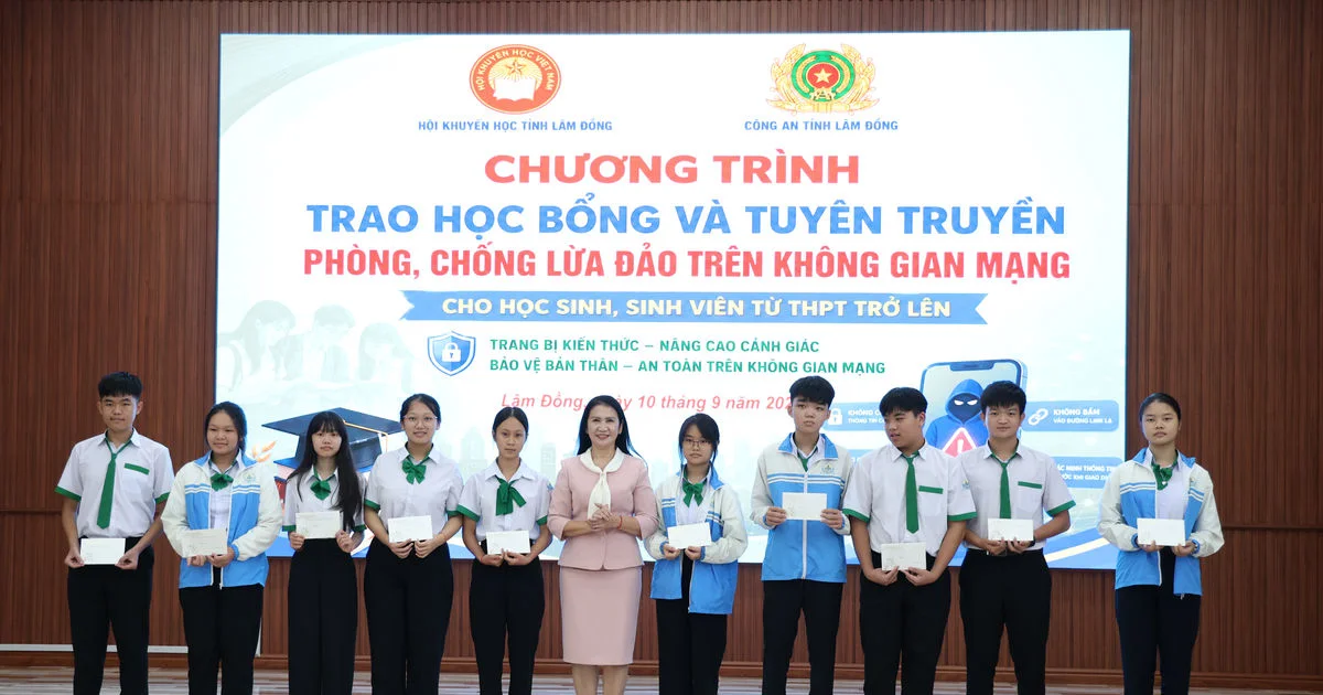 Học bổng tiếp sức học sinh phía Tây Lâm Đồng